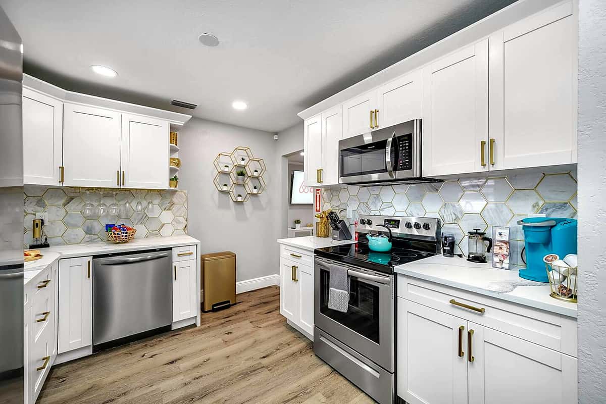 Heated Haven Villa — photo 4