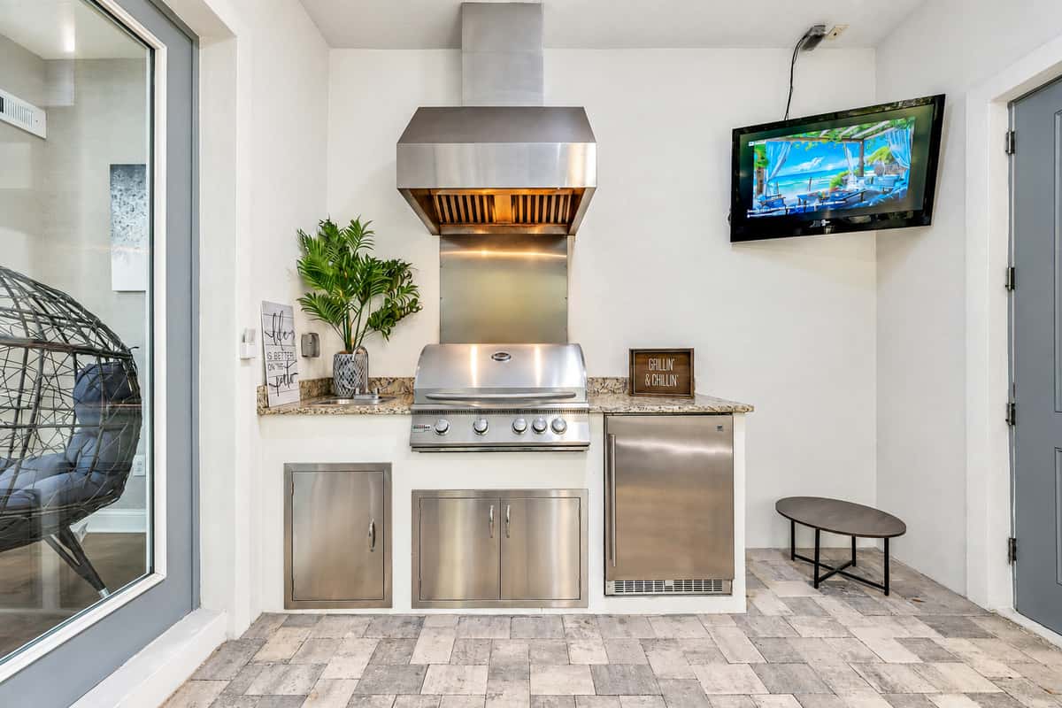 The Luxe Townhouse — photo 2