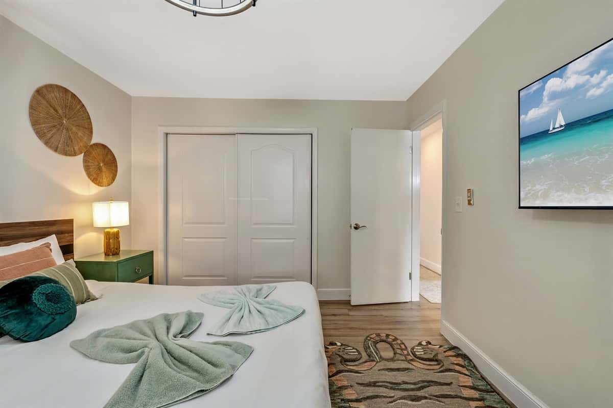 Soft hues and subtle patterns create a calming environment, while accent pieces such as decorative pillows, throws, or rugs add texture and warmth to the space, making it feel like a true home