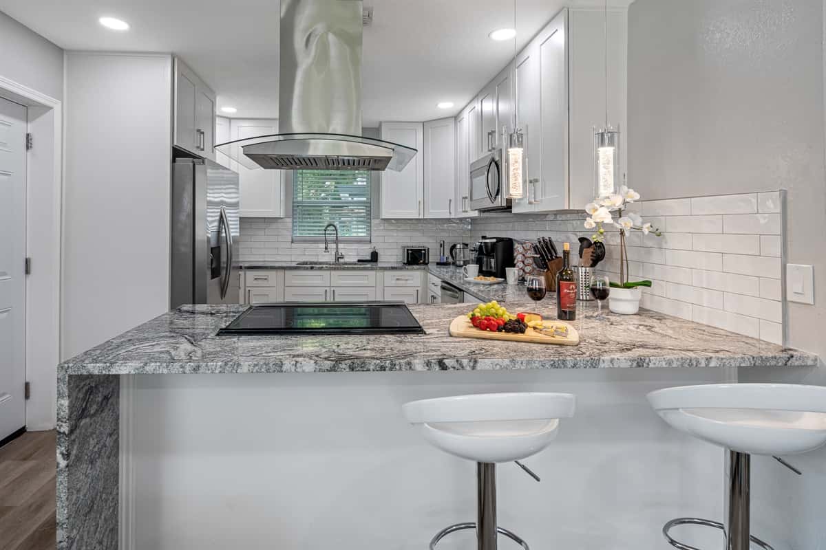 Polished Hideaway — photo 4