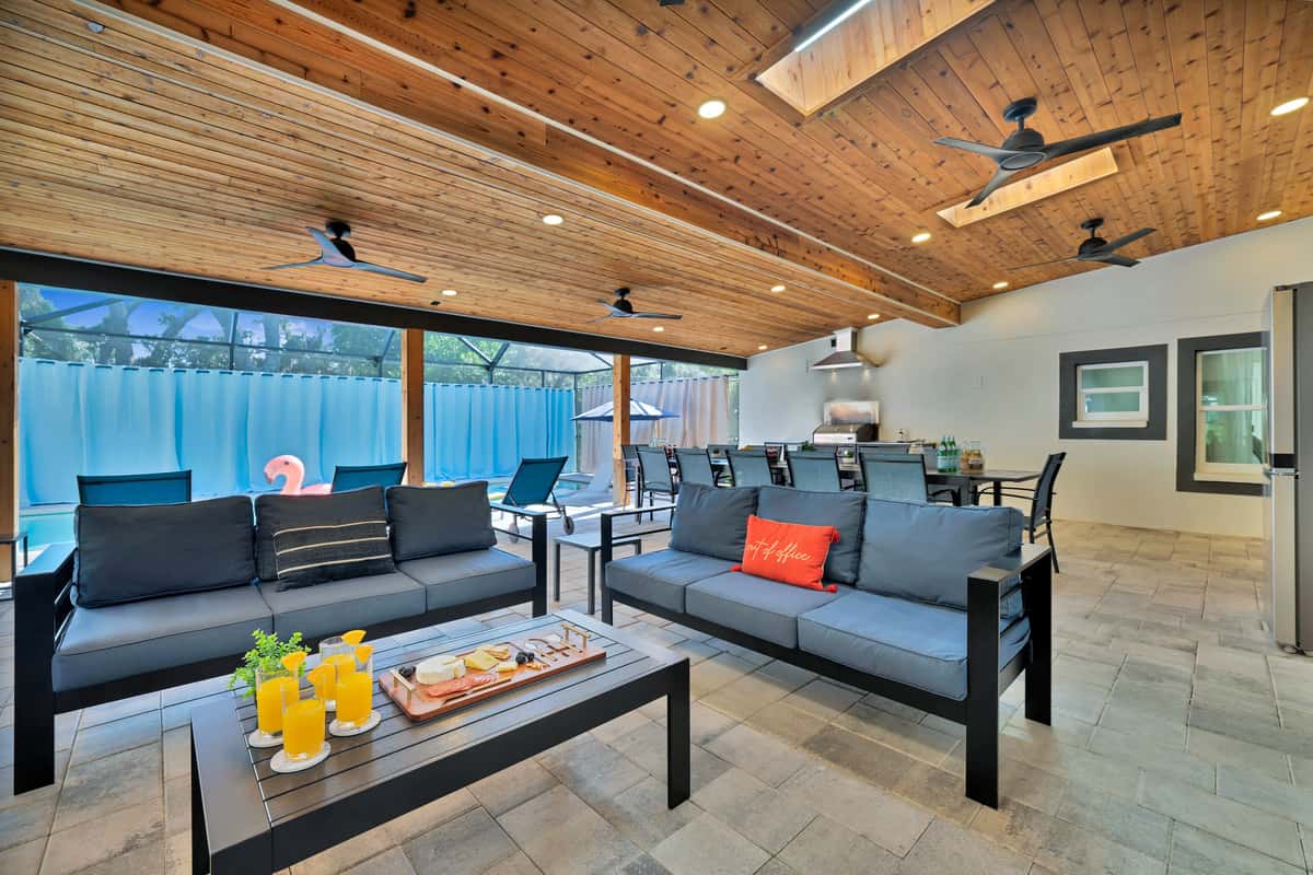 High End Luxury Villa w/ Heated Pool & Spa — photo 5