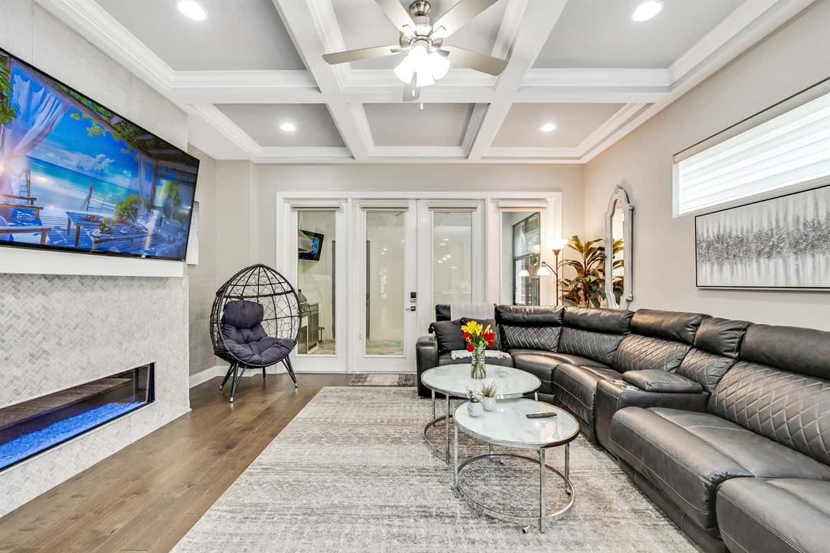 The Luxe Townhouse — photo 2