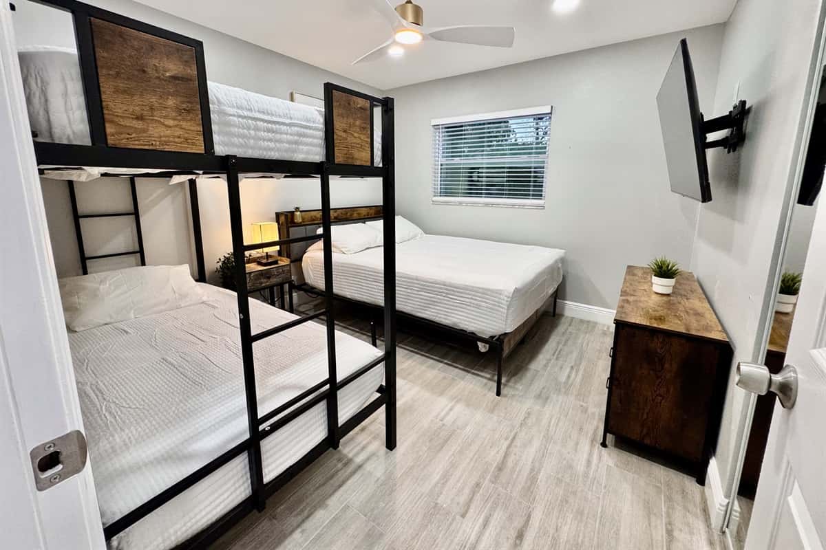 Whether you're accommodating younger travelers, extra guests, or simply looking for a cozy yet functional space, this bedroom offers the perfect combination of comfort and practicality.