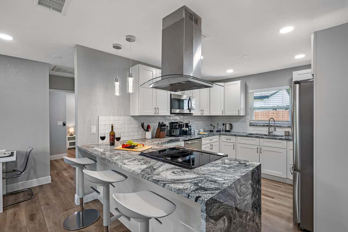 Remodeled Urban Escape — photo 3