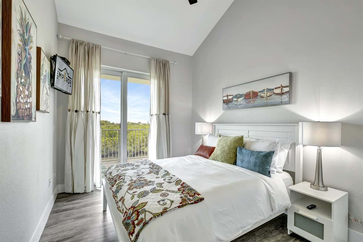 The plush linens invite you to surrender to its embrace, a promise of peaceful slumber and mornings greeted with renewed energy.