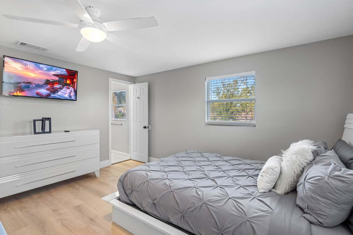 Exquisite bedroom with queen size bed and smart TV. Feel comfortable during your stay while making wonderful memories with family and friends.