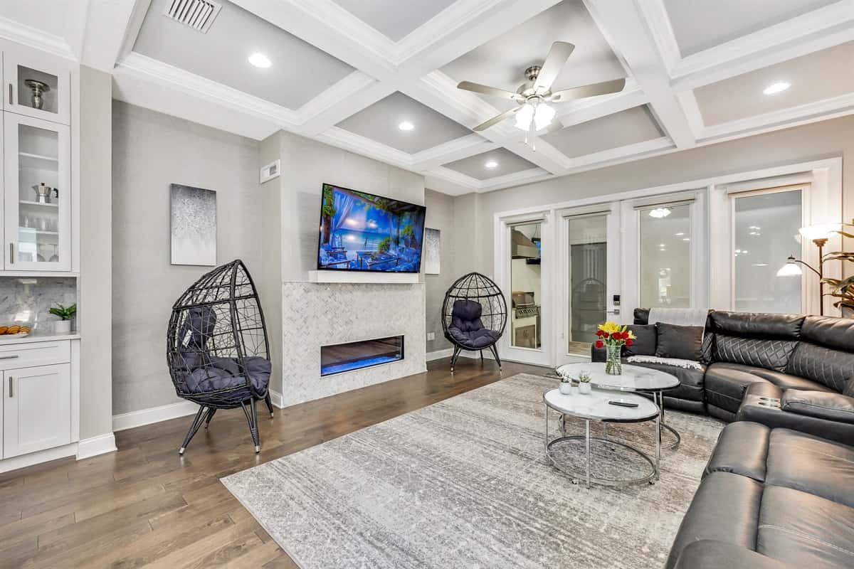 Tampa Luxe Retreat — photo 2