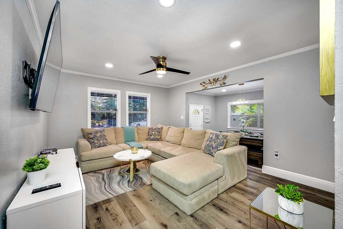 Heated Haven Villa — photo 3