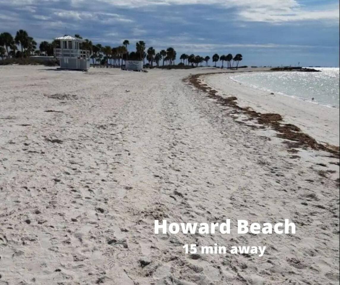 This immaculate beach is just 15 mins. away from our beautiful property. Howard beach is 155 acres of park and beach located off the Gulf of Mexico in Tarpon Springs. Enjoy the nature with your family and friends!