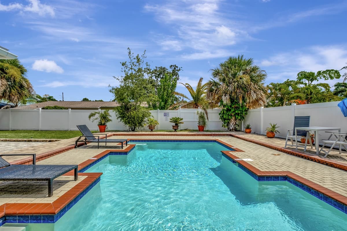Perfect backyard to enjoy with family and friends with a stunning heated salt pool. Have fun and make memories with friends and family while relaxing in the outdoor lounge area. 