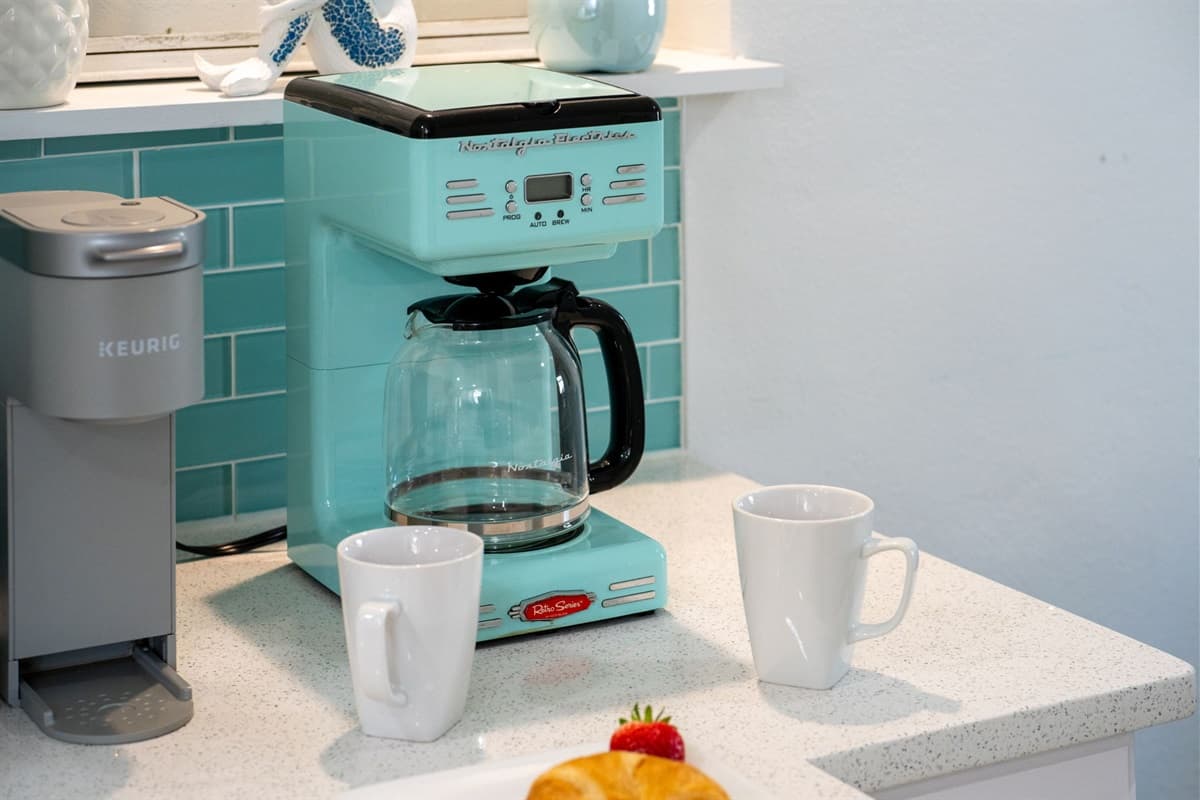 This fully equipped kitchen has everything you need to make your culinary experiences as enjoyable as possible.
