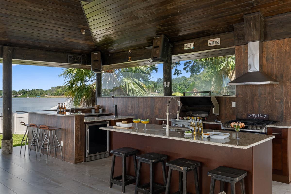 IMPORTANT NOTICE: Please note that the outdoor kitchen appliances are currently not functional, with the exception of the outdoor grill, which is fully operational and available for use.