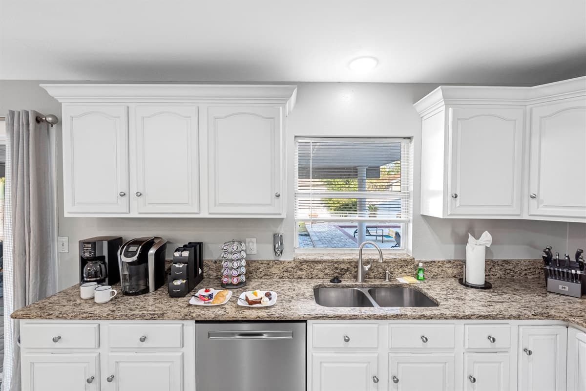 Get ready to craft your delectable homemade dishes in our incredible, fully-equipped kitchen and savor them in the adjoining, charming dining area.