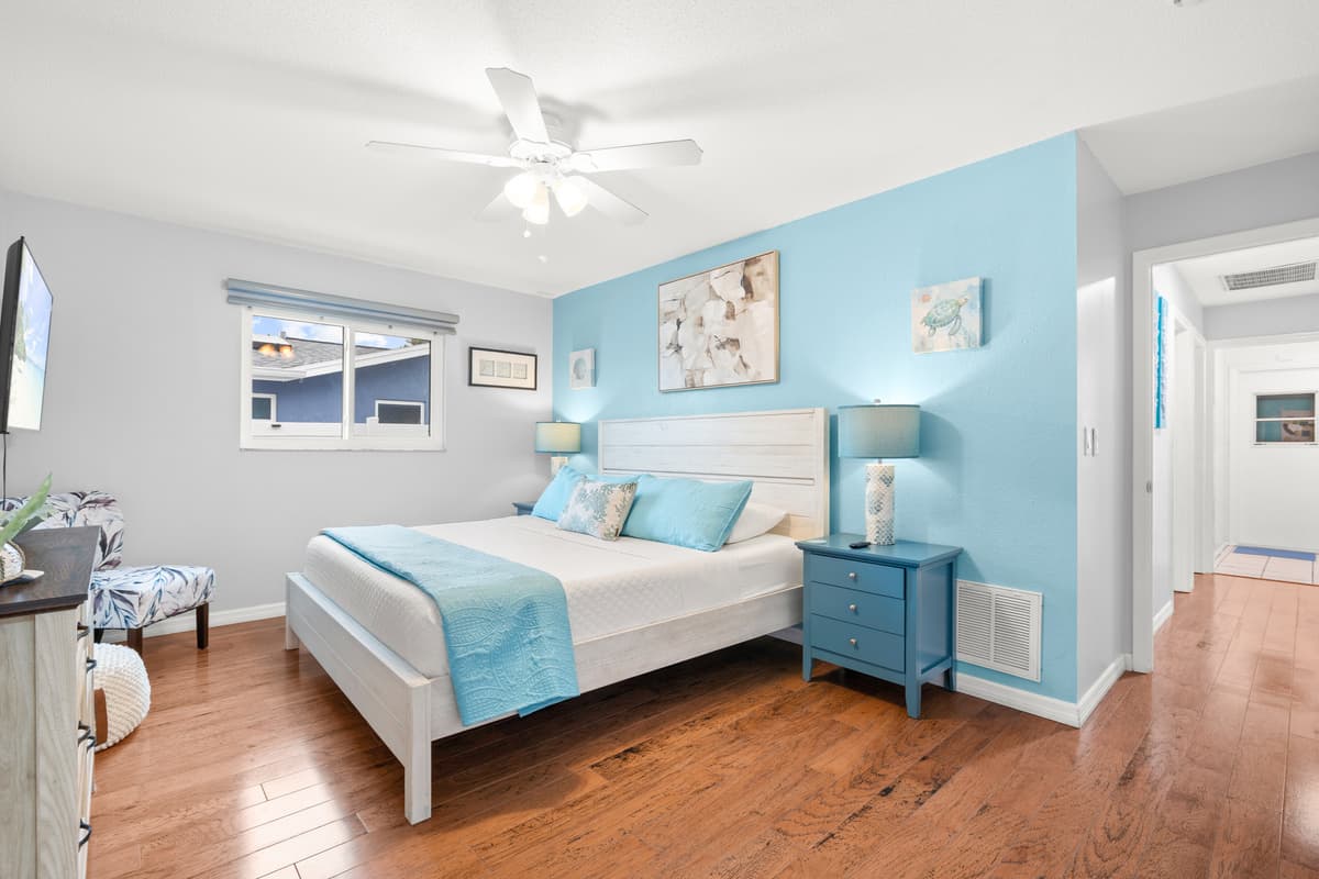 Bedroom details at Flamingo Palms.