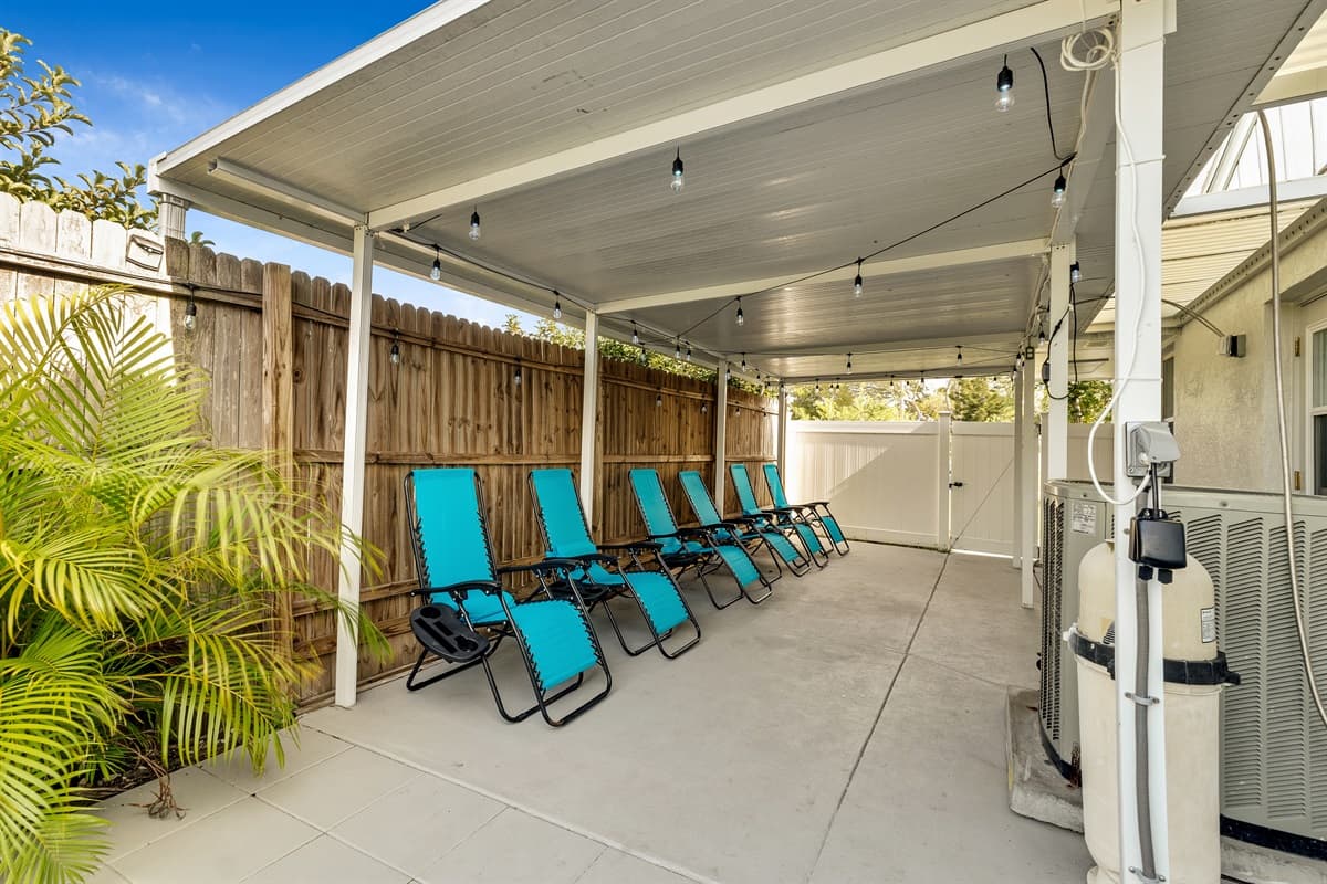 This carefully arranged space provides extra comfort and flexibility for you and your guests to unwind and enjoy the fresh air.