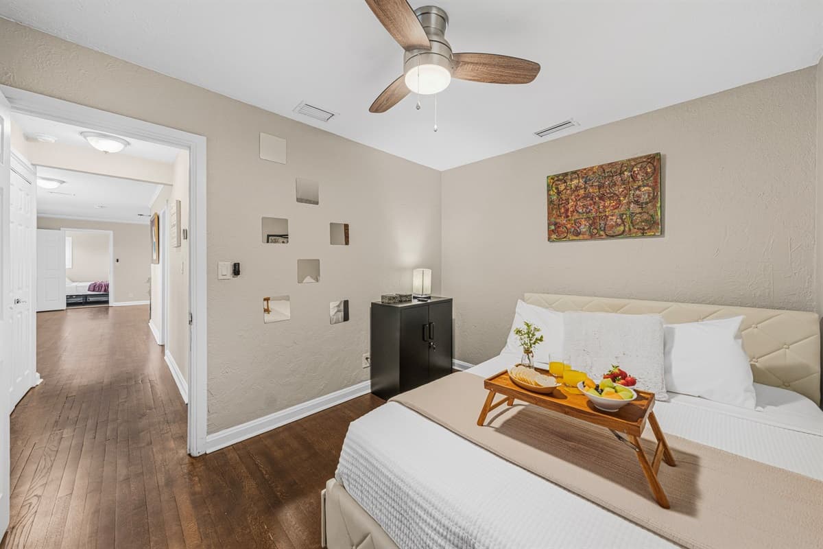 Bedroom with open layout and easy access to living areas—perfect for convenience and comfort.