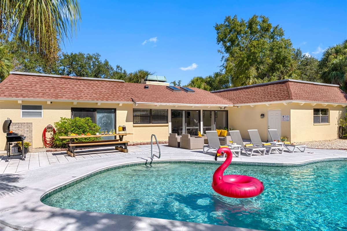 Soak up the Florida rays on modern lounge chairs while the gentle pool breeze keeps you refreshed all day long.