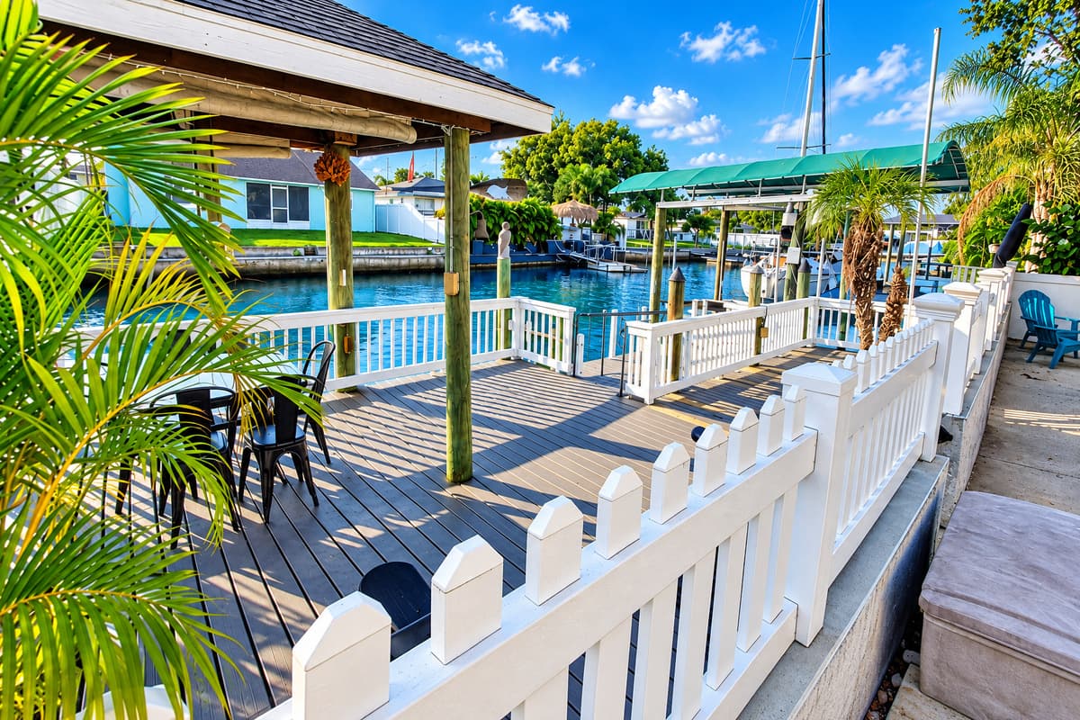 Make unforgettable memories with family and friends while relaxing in this lovely property! Have this beautiful view everyday during your stay! If you you have any questions, send us a message!