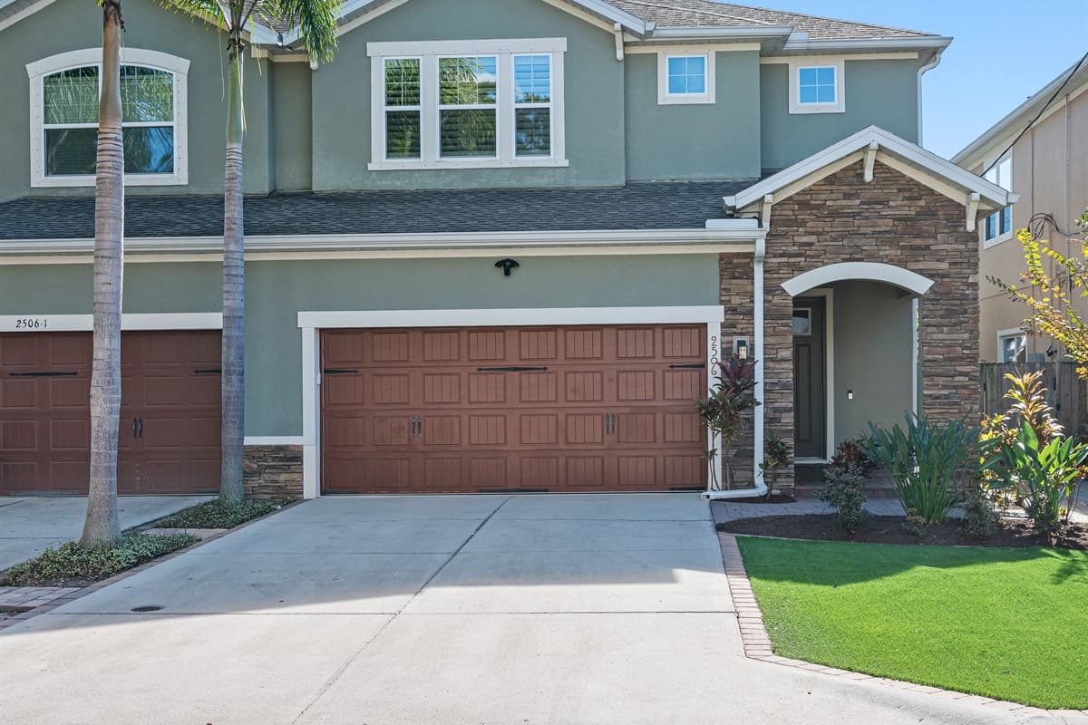 The gorgeous front view of the house showcases our beautiful front yard and driveway. If you are interested in this property, don't hesitate to send us an inquiry as soon as possible!