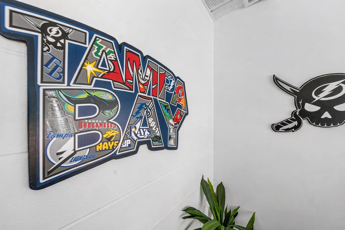 Discover unique Tampa Bay-inspired décor that adds local charm and character throughout your stay.