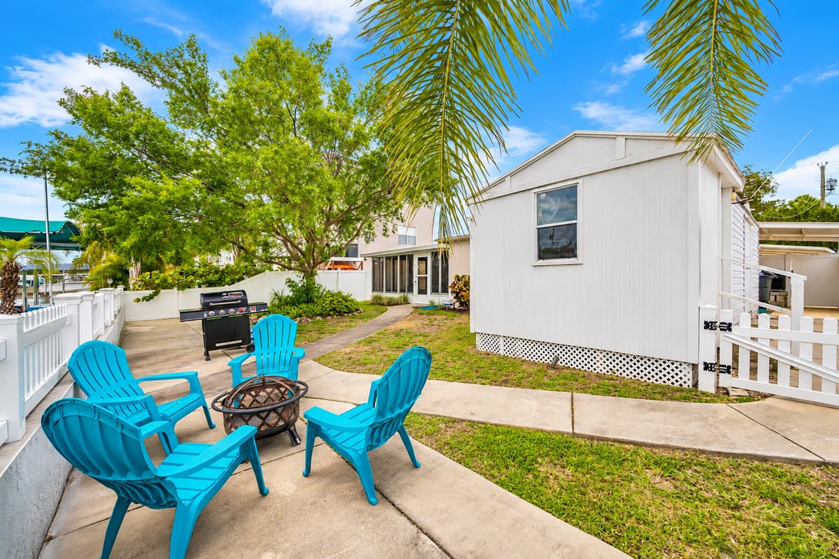 Make the most of your stay enjoying the beautiful view while grilling steaks and burgers on the side. This amazing spacious area for friends and family to create wonderful memories together. Book this property now!