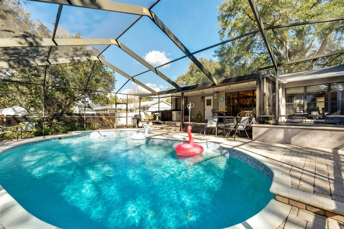 Take a refreshing dip in the crystal-clear waters, or simply lounge on the poolside deck and soak up the warm, tropical breeze.