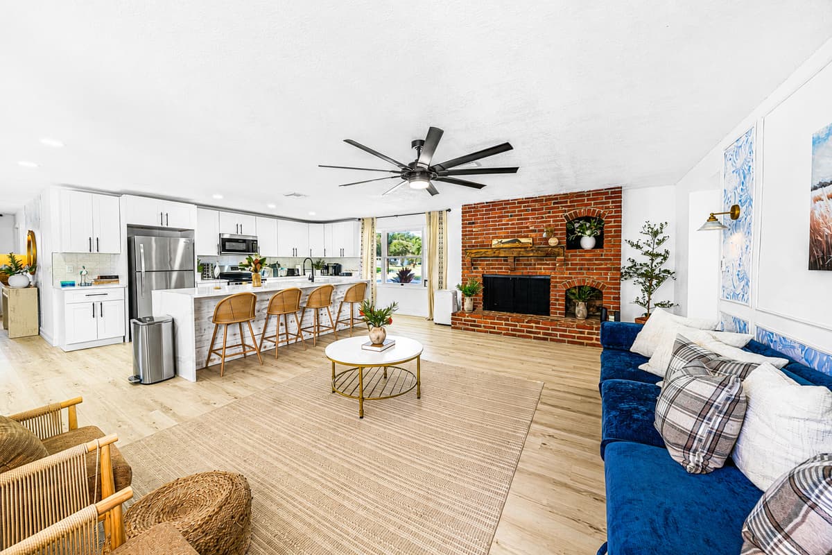 Counter stools, dining chairs, sofa seats — count them and there's a spot for everyone at the same time.