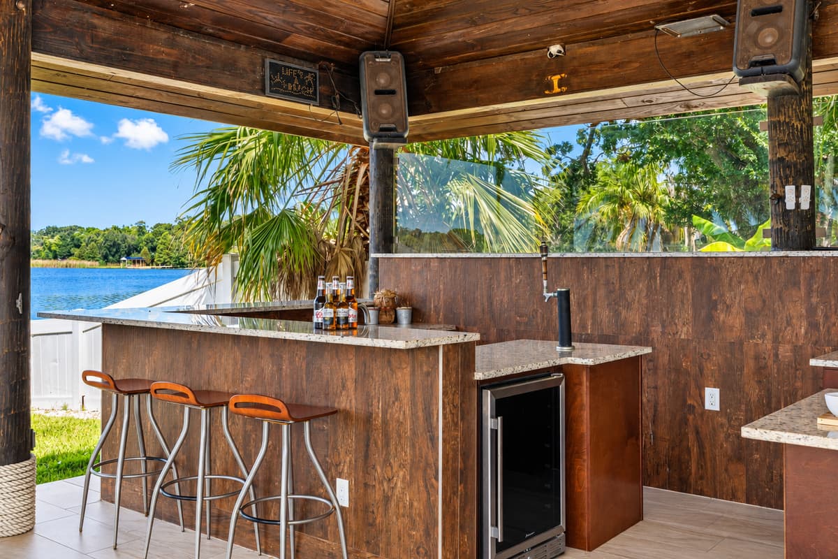 IMPORTANT NOTICE: Please note that the outdoor kitchen appliances are currently not functional, with the exception of the outdoor grill, which is fully operational and available for use.