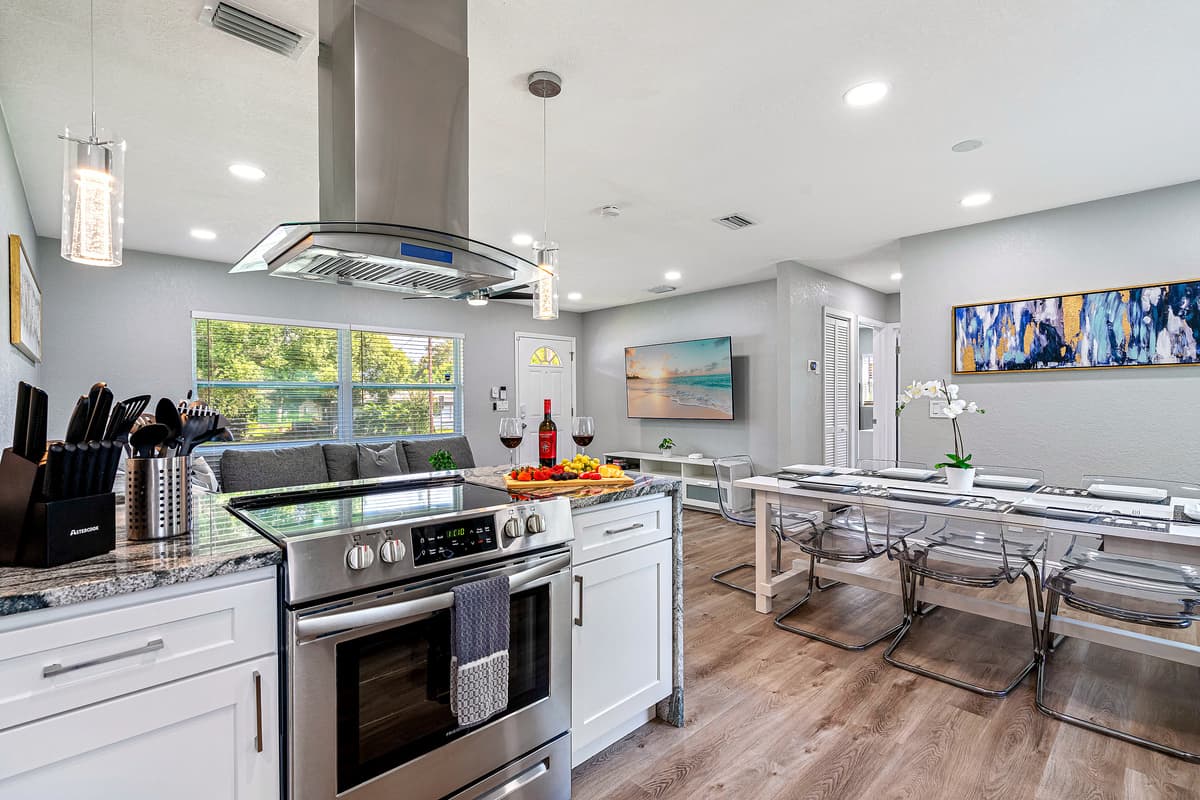 Do you love to bake goodies for the kids? Or do you just love baking in general? We got you! Our beautiful kitchen has everything you would need! Book now!