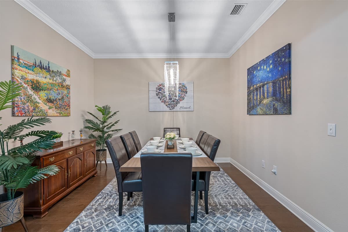 Share your favorite meals wondefully prepared by loved ones in this beautiful dining area while appreciating the amazing view outside. Send us an inquiry now!