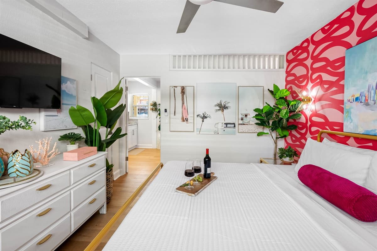 Whether you're in town for business or leisure, the Miami & Me Oasis Room provides a perfect blend of relaxation and sophistication.