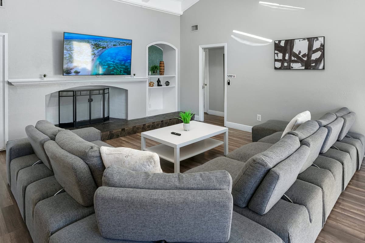Sink into the plush sectional and unwind under soaring white-beamed ceilings. The perfect spot to recharge after a day of adventure.