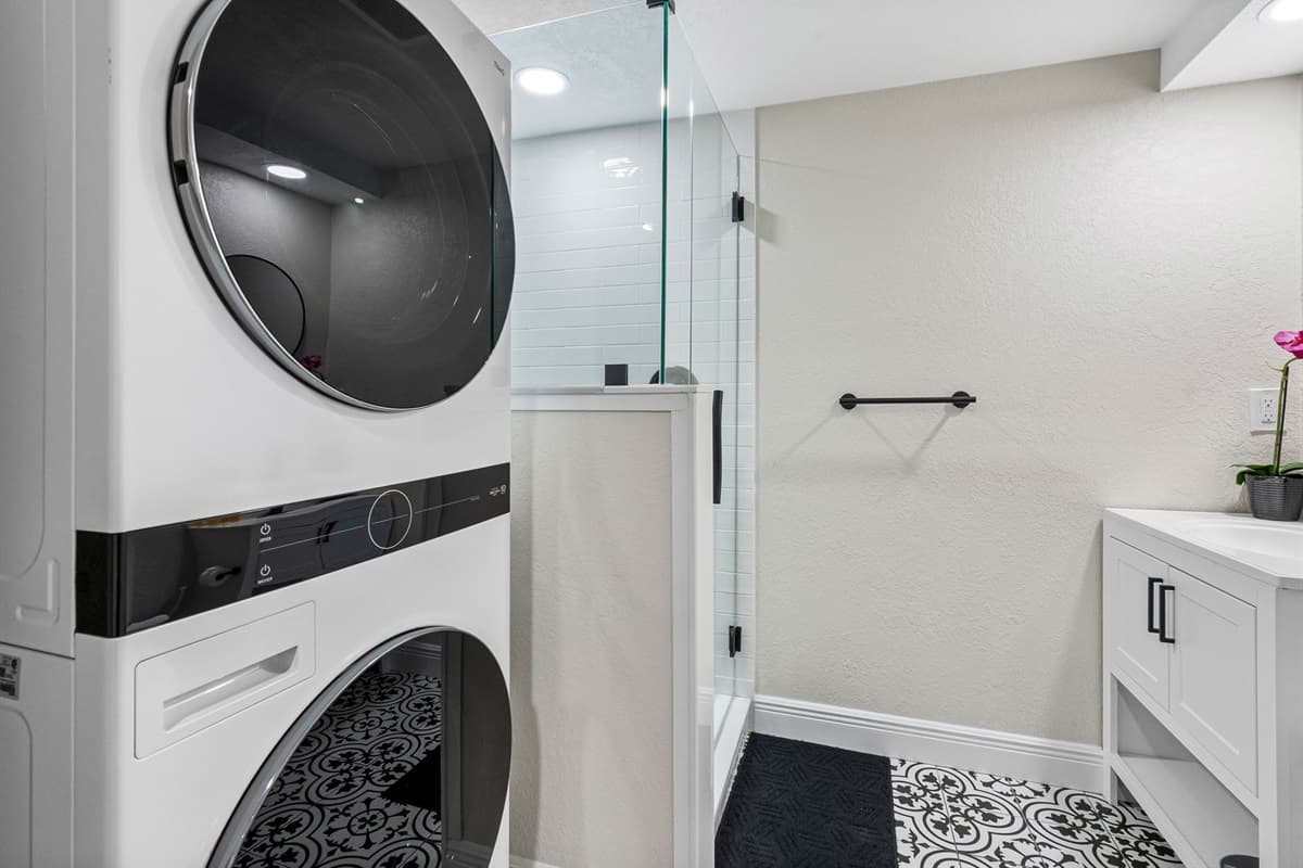 Laundry area inside the common bathroom