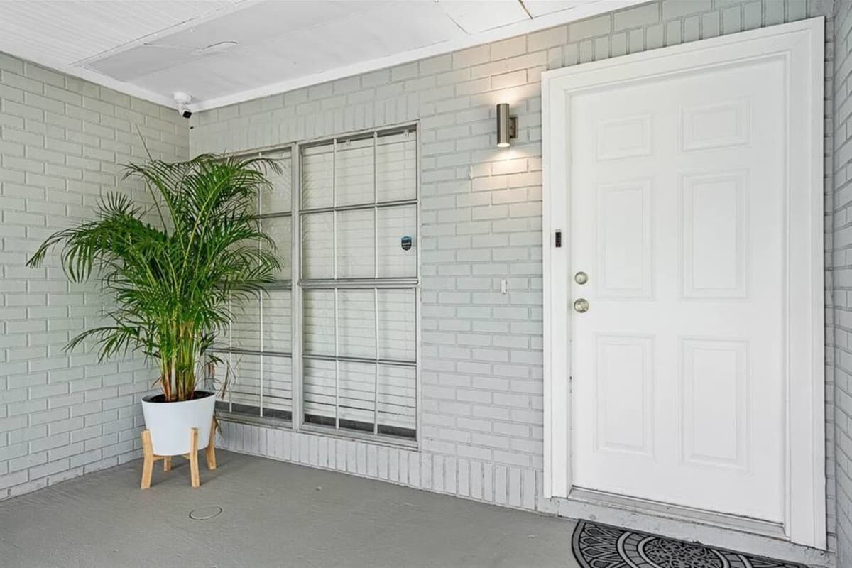 Feel welcomed as you enter our beautiful front porch once you've reached our property. Bring the entire family and friends to create beautiful memories. If you like this property, send us an inquiry now!