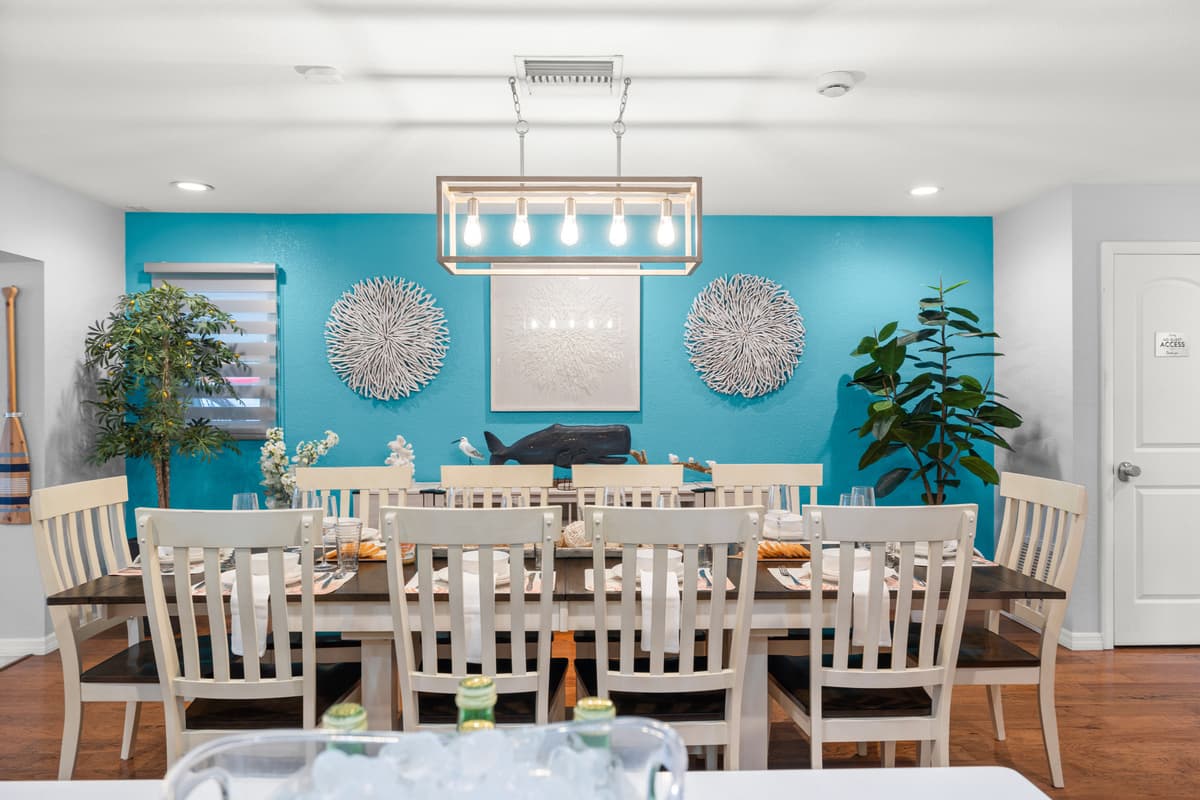 Dining Room at Flamingo Palms.