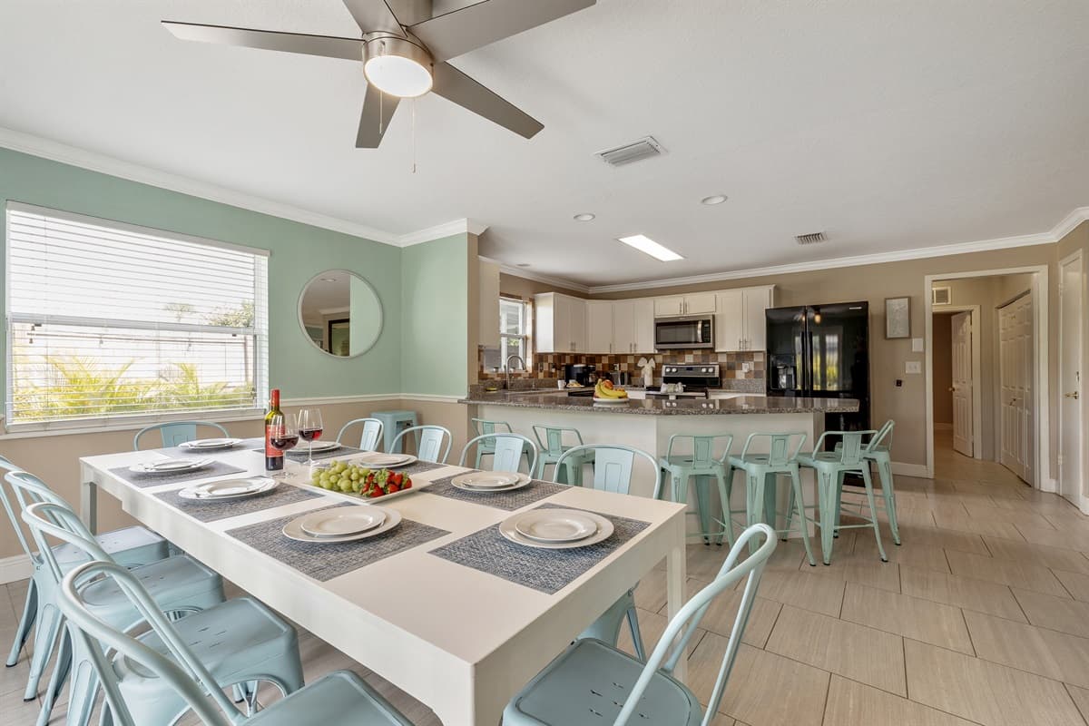 Features a dining ambiance that is both inviting and enchanting.