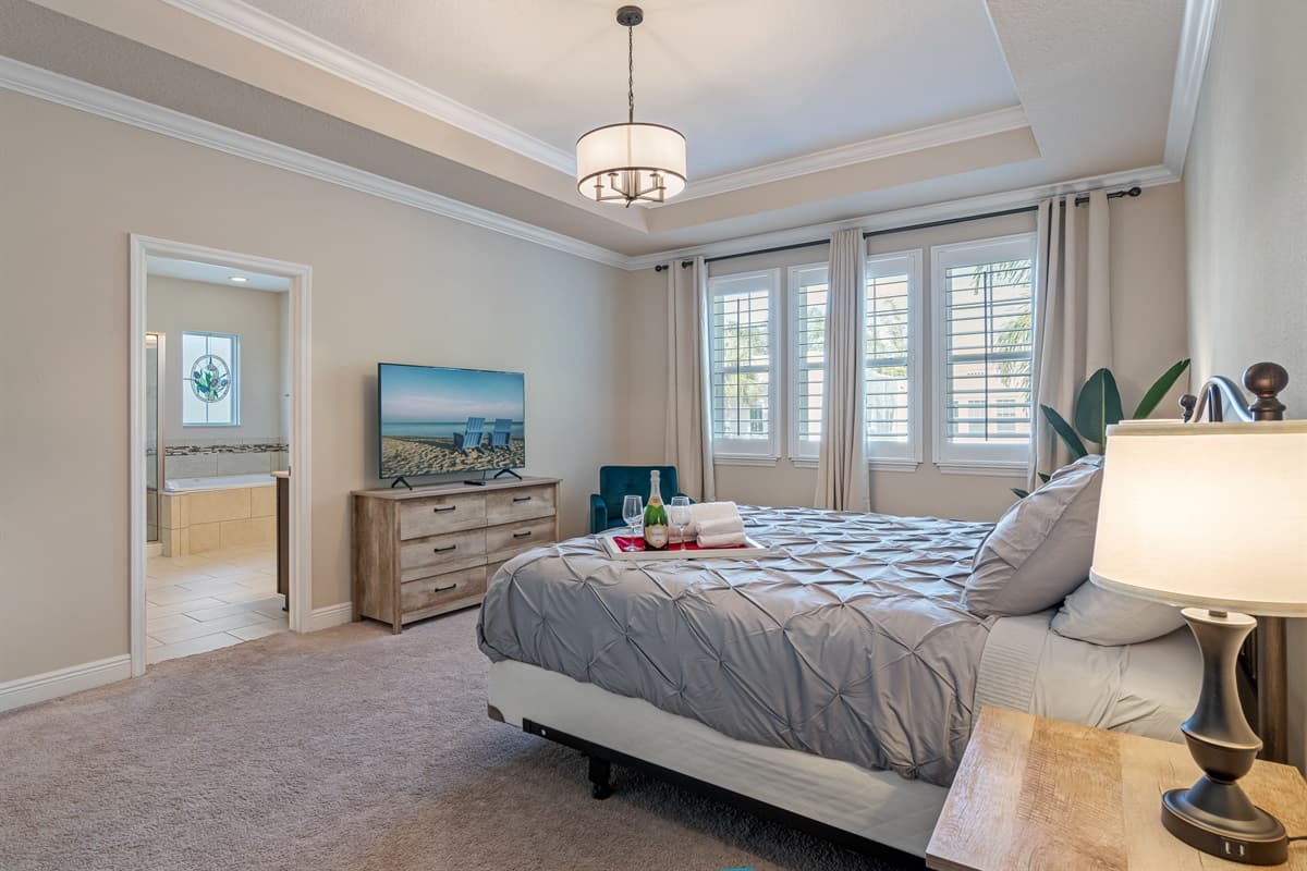 This well-decorated room has a king -size bed, closet, and its own TV. Feel at home while you're on your home away from home! 
