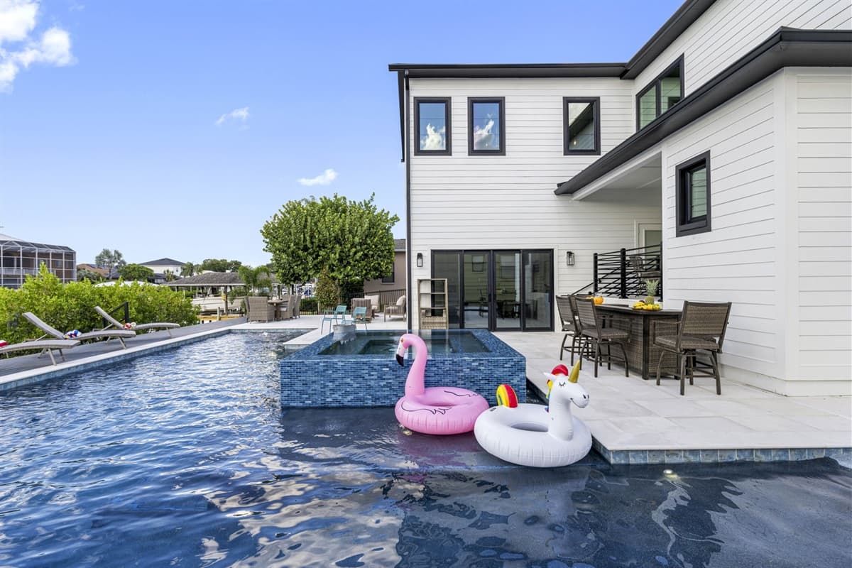 Whether you're looking to enjoy a quiet morning swim or an evening soak under the stars, this pool and spa combination is designed to offer the best of both worlds.