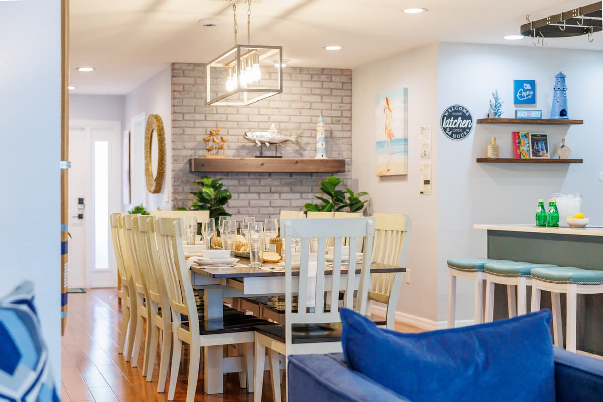 Dining and kitchen details at Flamingo Palms.
