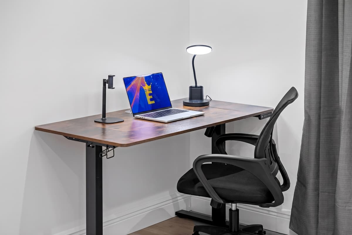 Remote work never looked so good—clock in at the desk, then kick back on the king bed when the day’s done.