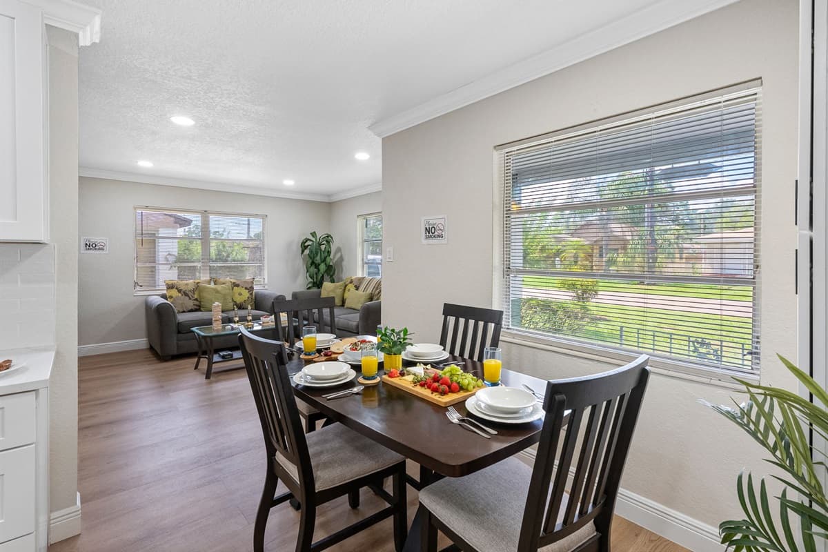 The 4-seater dining table offers a warm, inviting space to enjoy everything from a casual breakfast to a special dinner with your favorite people.