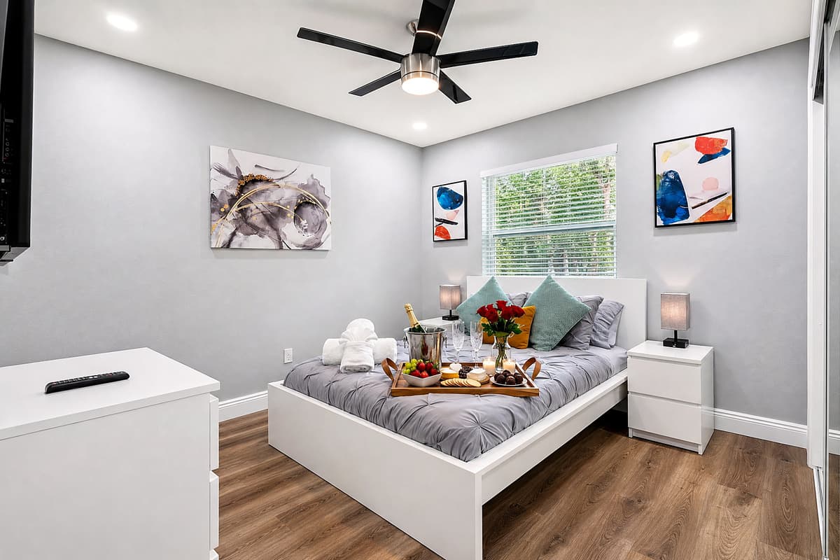 Have your own space during this beautiful! This room has a queen-size bed, full sized mirror closet, drawers, and its own TV. Send us a message now!