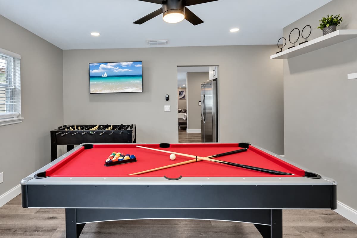 Have an amazing time playing competitive games after a dip in the pool. Kids and kids at heart will never feel bored when you stay in this stunning property. Book now!