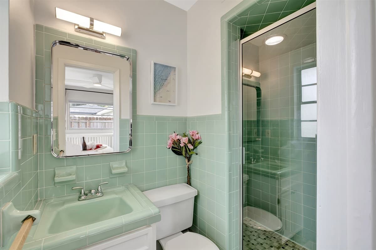 It's your personal spa-like retreat, equipped with all the amenities you need to refresh and rejuvenate.