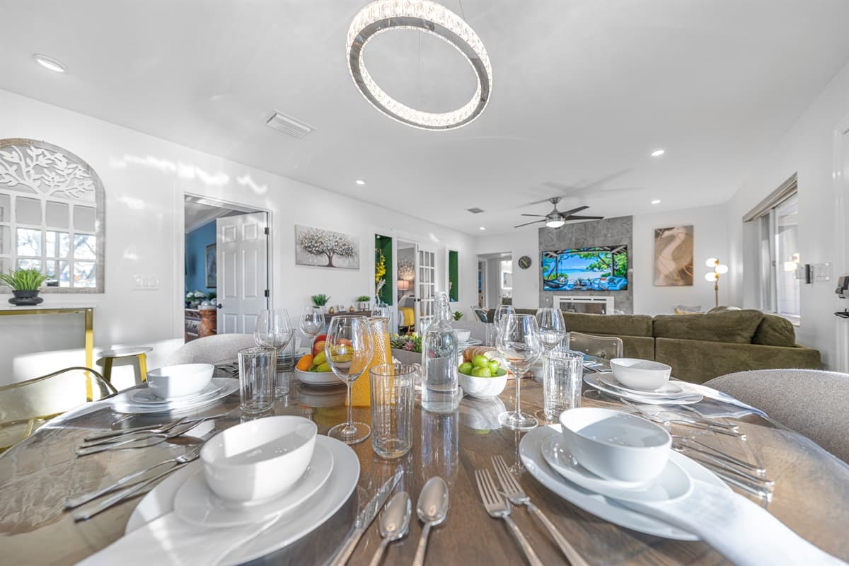 Bright, open, and inviting, the dining space creates the perfect setting for everything from casual breakfasts to formal dinners.