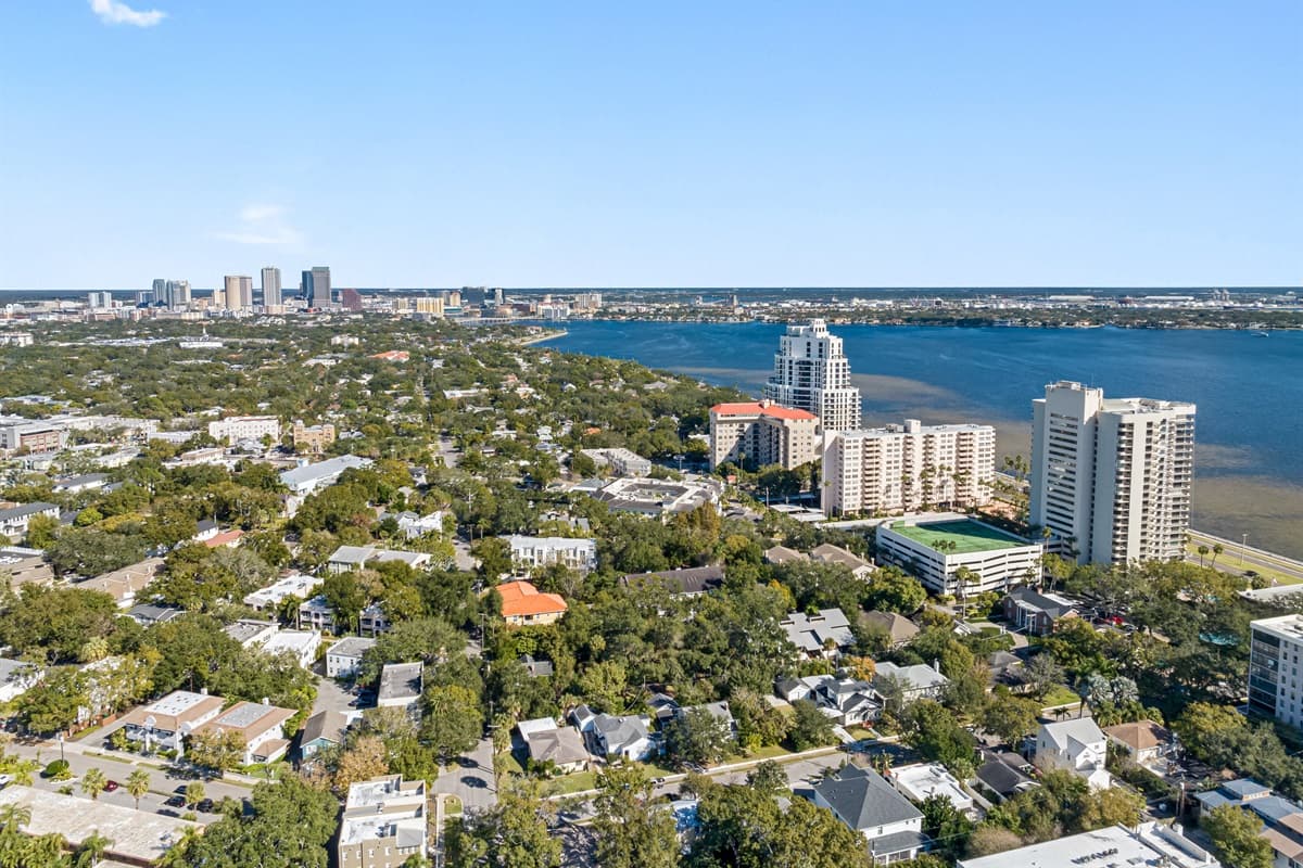 Aerial view showing our beautiful and safe neighborhood and the exact location of our beautiful property. Do you like what you see? Send us an inquiry as soon as possible!