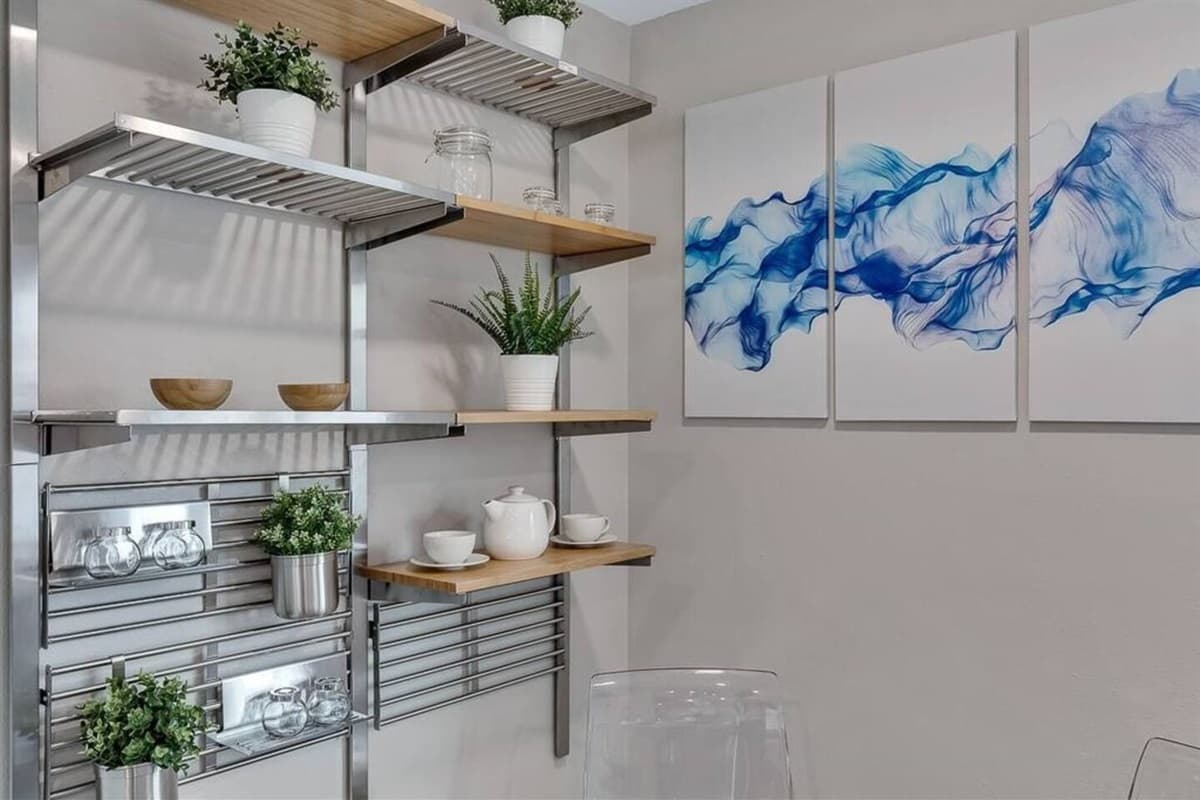 Small interior decors are very important to make the ambiance feel homey. We wanted to make sure you feel at home during your entire stay with us. Don't hesitate to send us a message! Book now!