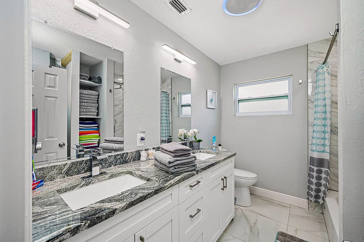 We make sure you have enough bath towels during your entire stay with us!