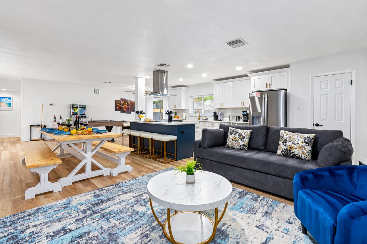 Enjoy quiet moments in the reading nook or sprawl out for an afternoon nap on the sofa.