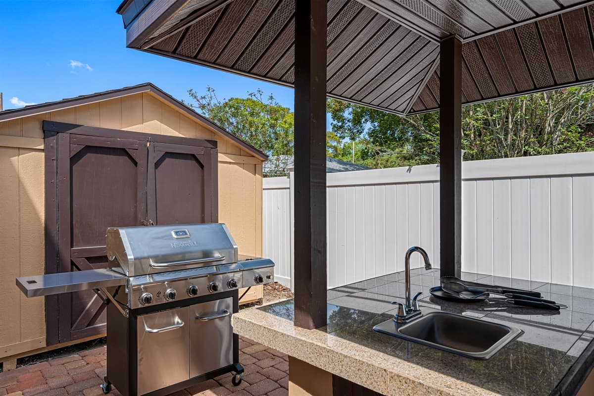 It's not just about the cooking - it's about the atmosphere. Our grilling station is the perfect place to connect with friends and family, enjoy the beautiful outdoors, and create memories that will last a lifetime.
